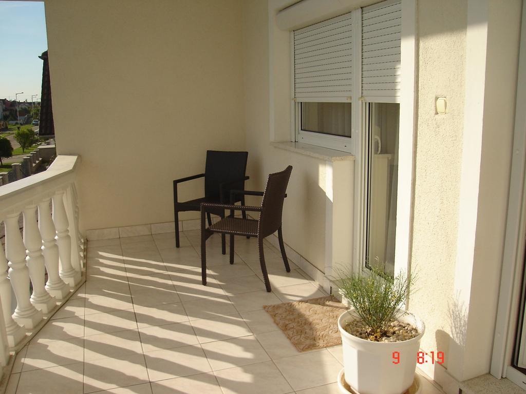 Csabai Vendeghaz Hotel Bük Стая снимка